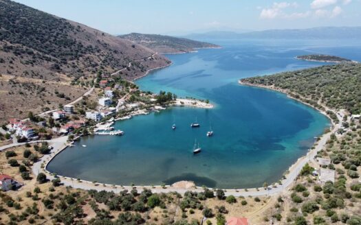 Πωλείται Παραθαλάσσιο Οικόπεδο 1841 Τ.Μ. Στο Πόρτο Μπούφαλο Δυστίων Ευβοίας