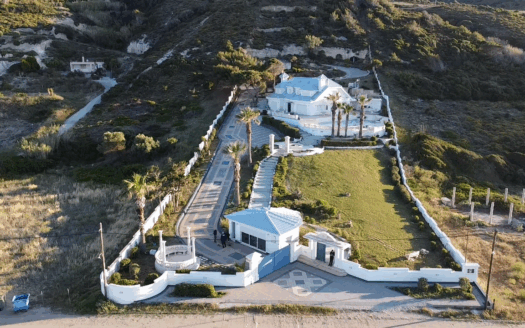 Πωλείται Πολυτελής Βίλα 550 Τ.Μ.  Σε Οικόπεδο 7000 Τ.Μ. Στην Παραλία Άγιος Μερκούριος Αυλώνος Ευβοίας