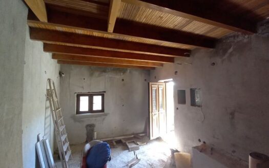 Πωλείται Ημιτελής Πέτρινη Μεζονέτα 86 Τ.Μ. Στο Αυλωνάρι Ευβοίας