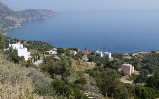 Πωλείται Παραθαλάσσιο Οικόπεδο 1100 Τ.Μ. Στη Κορασίδα Αυλώνος Ευβοίας