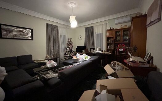 Πωλείται Οροφοδιαμέρισμα 110 Τ.Μ. Σε Οικόπεδο 200 Τ.Μ. Στο Αλιβέρι Ευβοίας