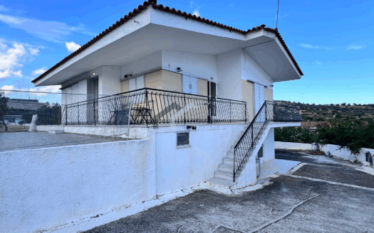 Πωλείται Μονοκατοικία 200 Τ.Μ. Σε Οικόπεδο 984 Τ.Μ. Στον Άγιο Ιωάννη Ταμυναίων Ευβοίας