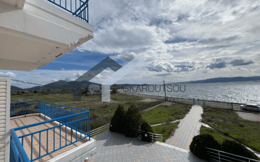 Πωλείται Παραθαλάσσιο Κτίριο 220 τ.μ. σε οικόπεδο 1.200 τ.μ. – Ρίφι Ταμυναίων, Εύβοια