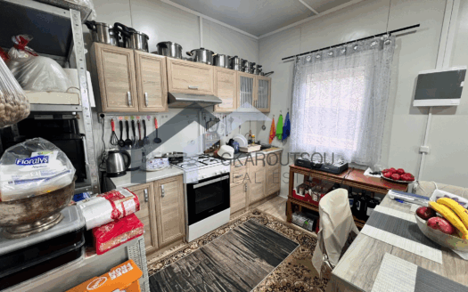 Πωλείται Προκατ Κατοικία 54 τ.μ. σε οικόπεδο 754 τ.μ. – Ακτή Νηρέως, Ταμυναίων, Ευβοία.