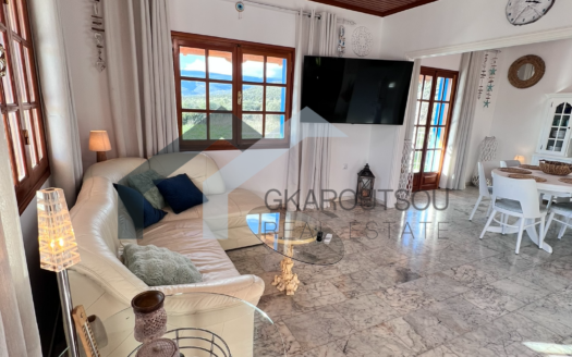 Πωλείται Παραθαλάσσια Μονοκατοικία 121 Τ.Μ. σε Οικόπεδο 395 Τ.Μ. Στο Αλιβέρι Ταμυναίων Ευβοίας